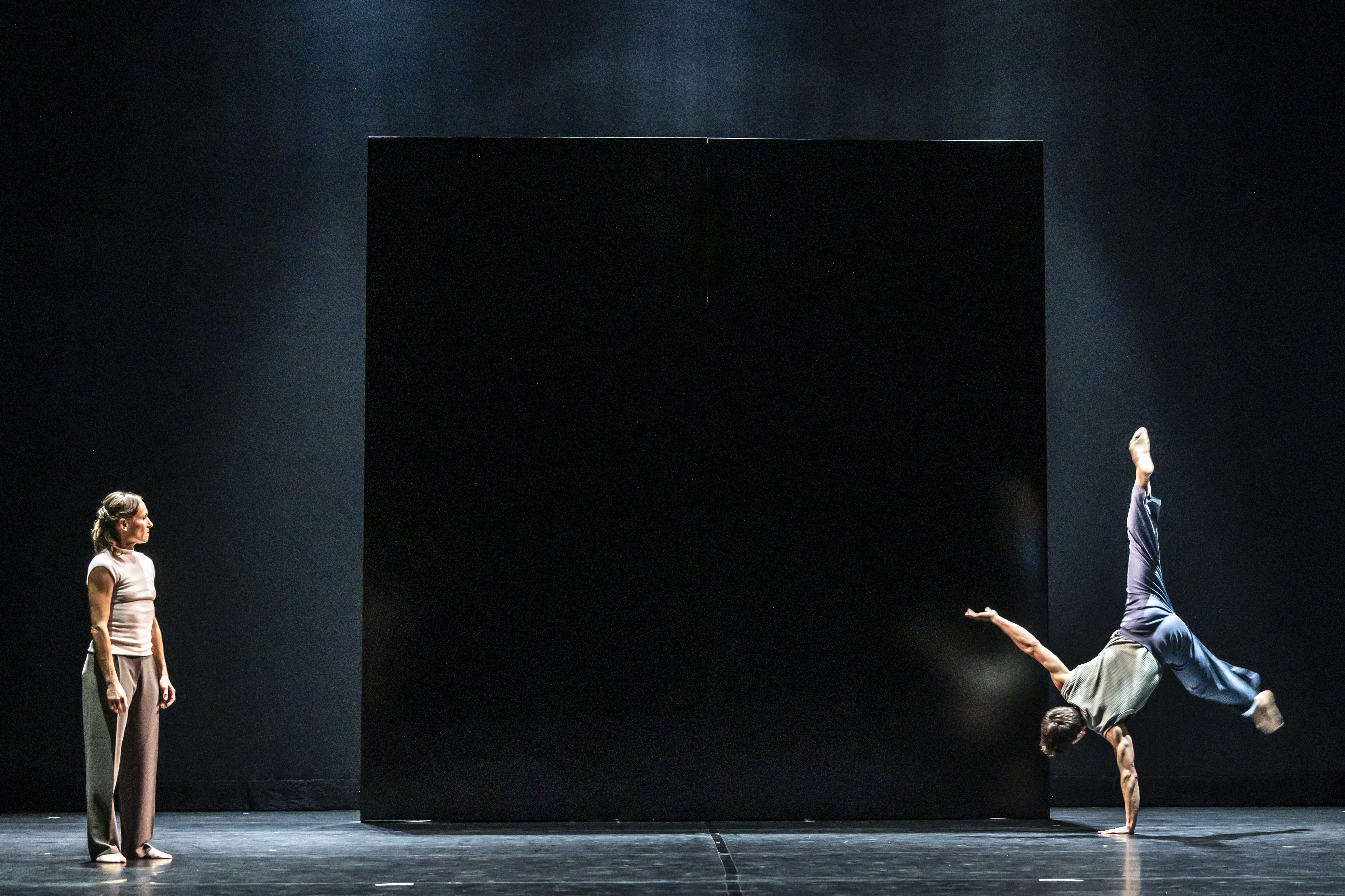 inner symphonies >< SACRE | Tanzabend von Georg Reischl und Olaf Schmidt Theater Lüneburg, Foto: Jochen Quast