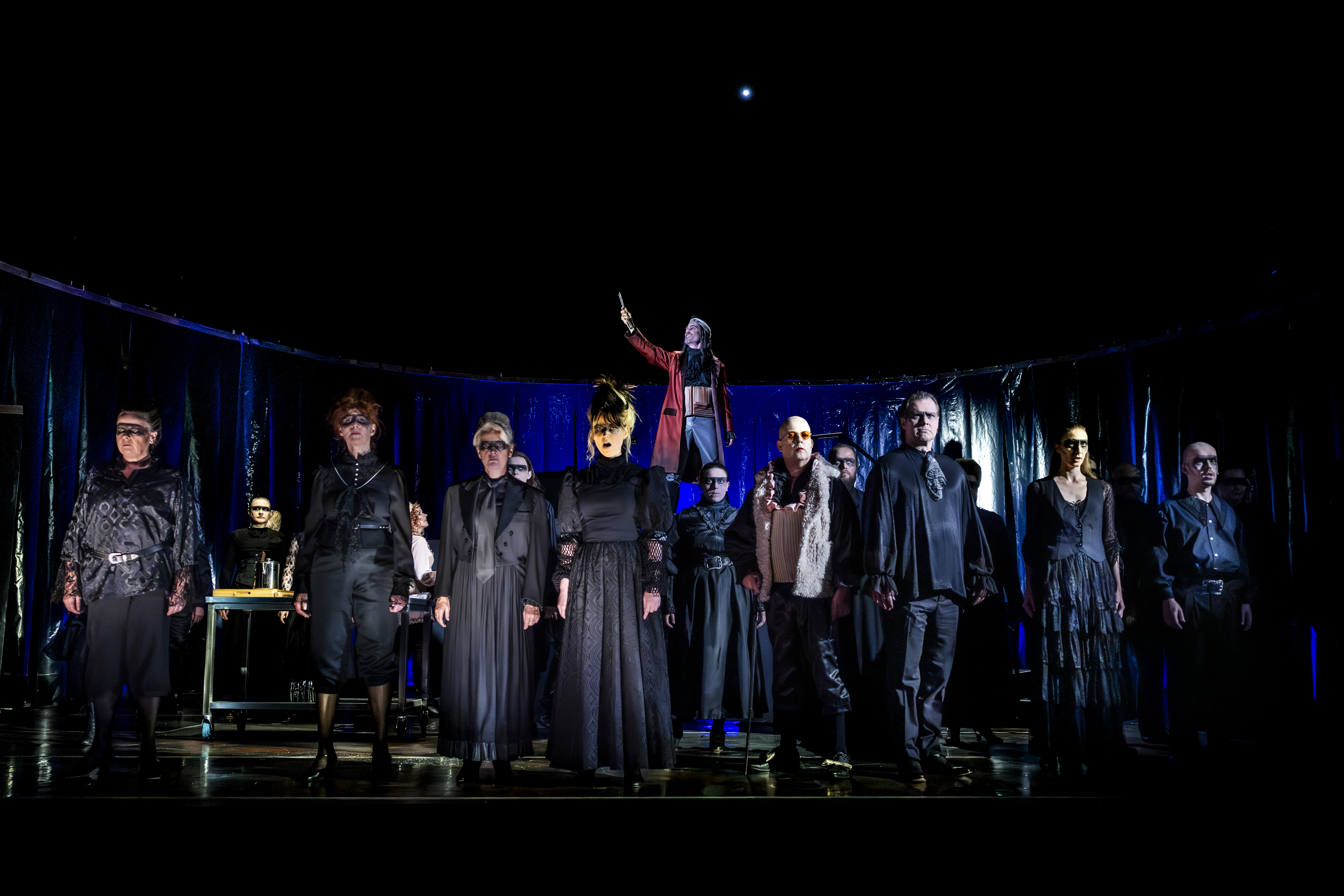 Sweeney Todd |Der teuflische Barbier aus der Fleet Street | Ein Musical-Thriller von Stephen Sondheim, Hugh Wheelerund Christopher Bond | Deutsche Fassung von Wilfried Steiner und Roman Hinze im Theater Lüneburg, Foto: Jochen Quast