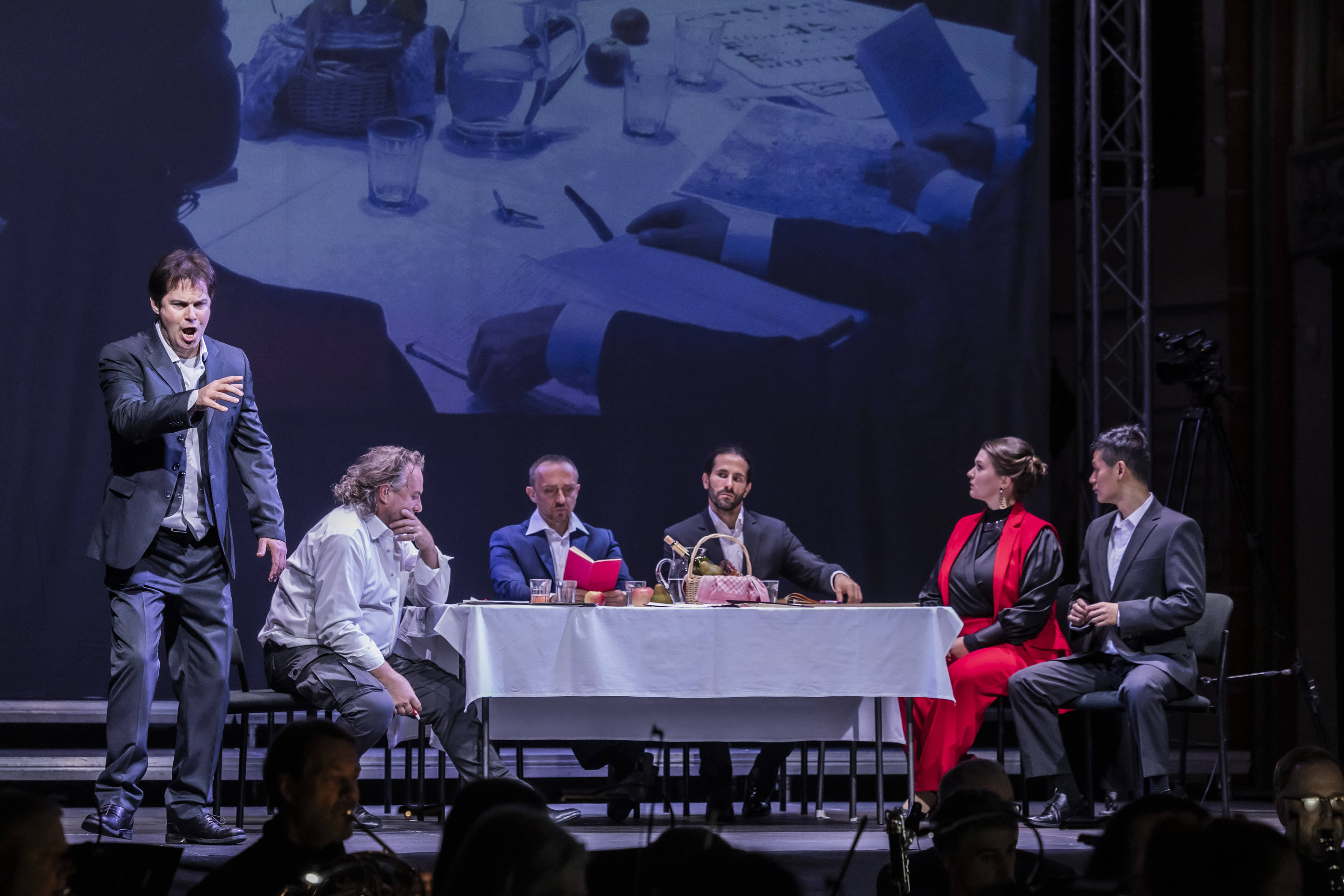 Tosca | Musikdrama in drei Akten von Giacomo Puccini am Theater Lüneburg, Foto: Jochen Quast Tosca | Musikdrama in drei Akten von Giacomo Puccini am Theater Lüneburg, Foto: Jochen Quast