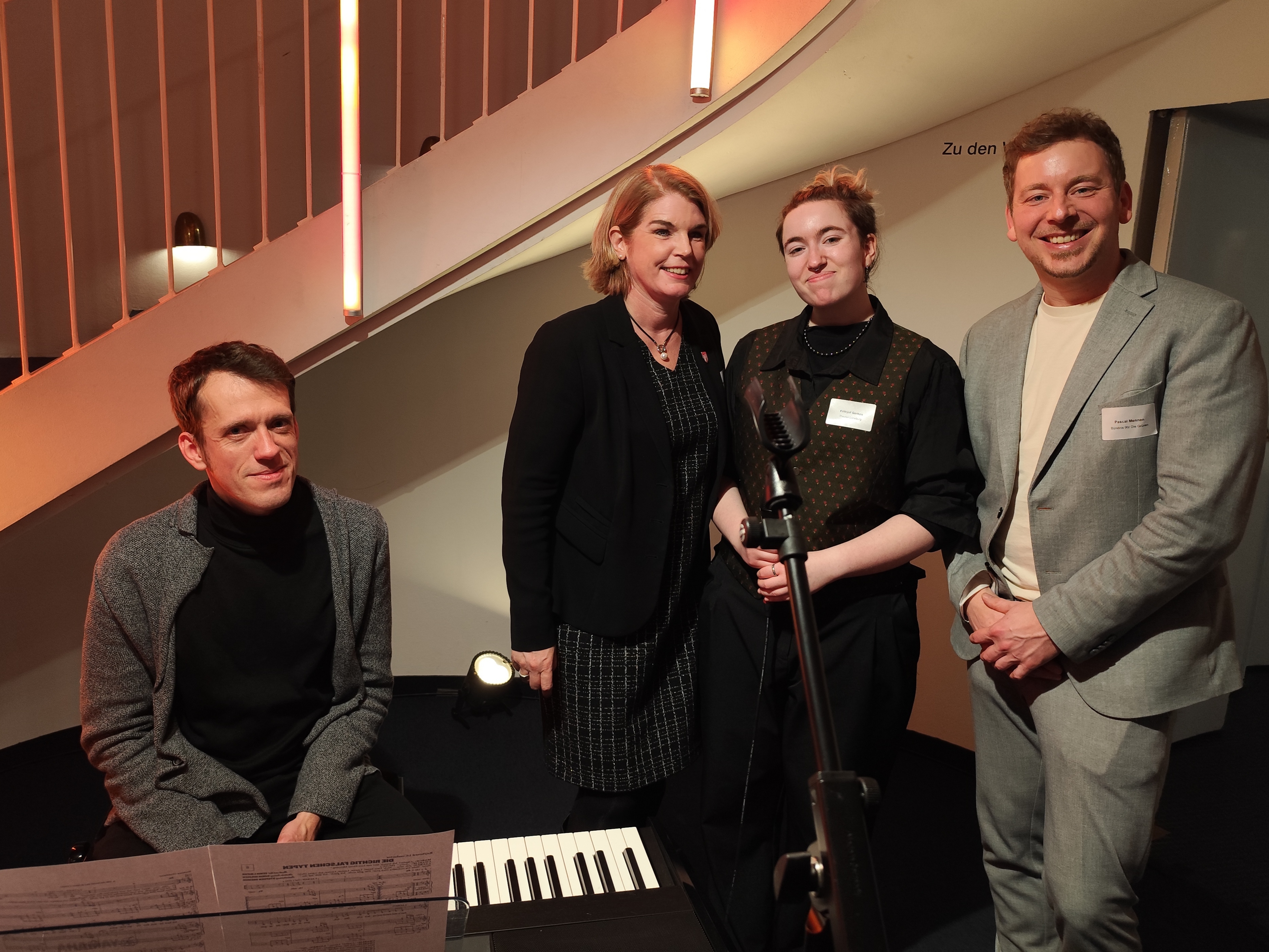 Parlamentarischer Abend | Daniel Stickan, Oberbürgermeisterin Claudia Kalisch, Frithjof Gerken und Pascal Mennen, Foto: Christiane Carmincke