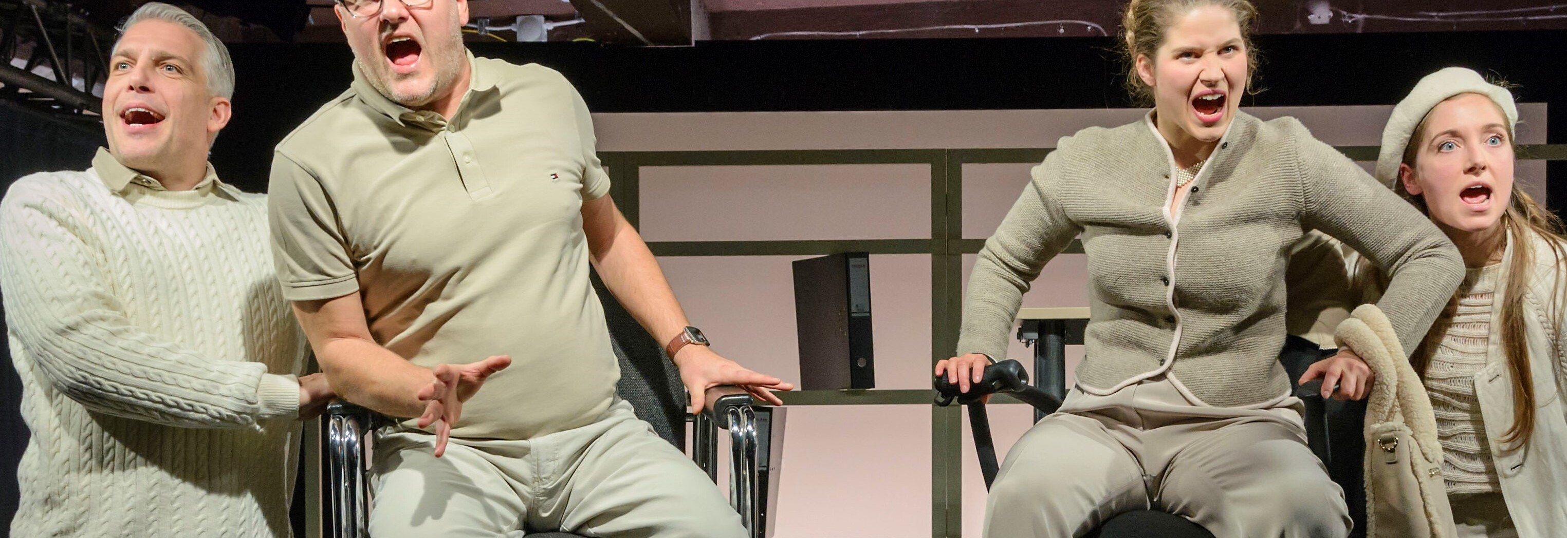 Jeeps | Komödie von Nora Abdel-Maksoud, Foto: Nicolai Stephan