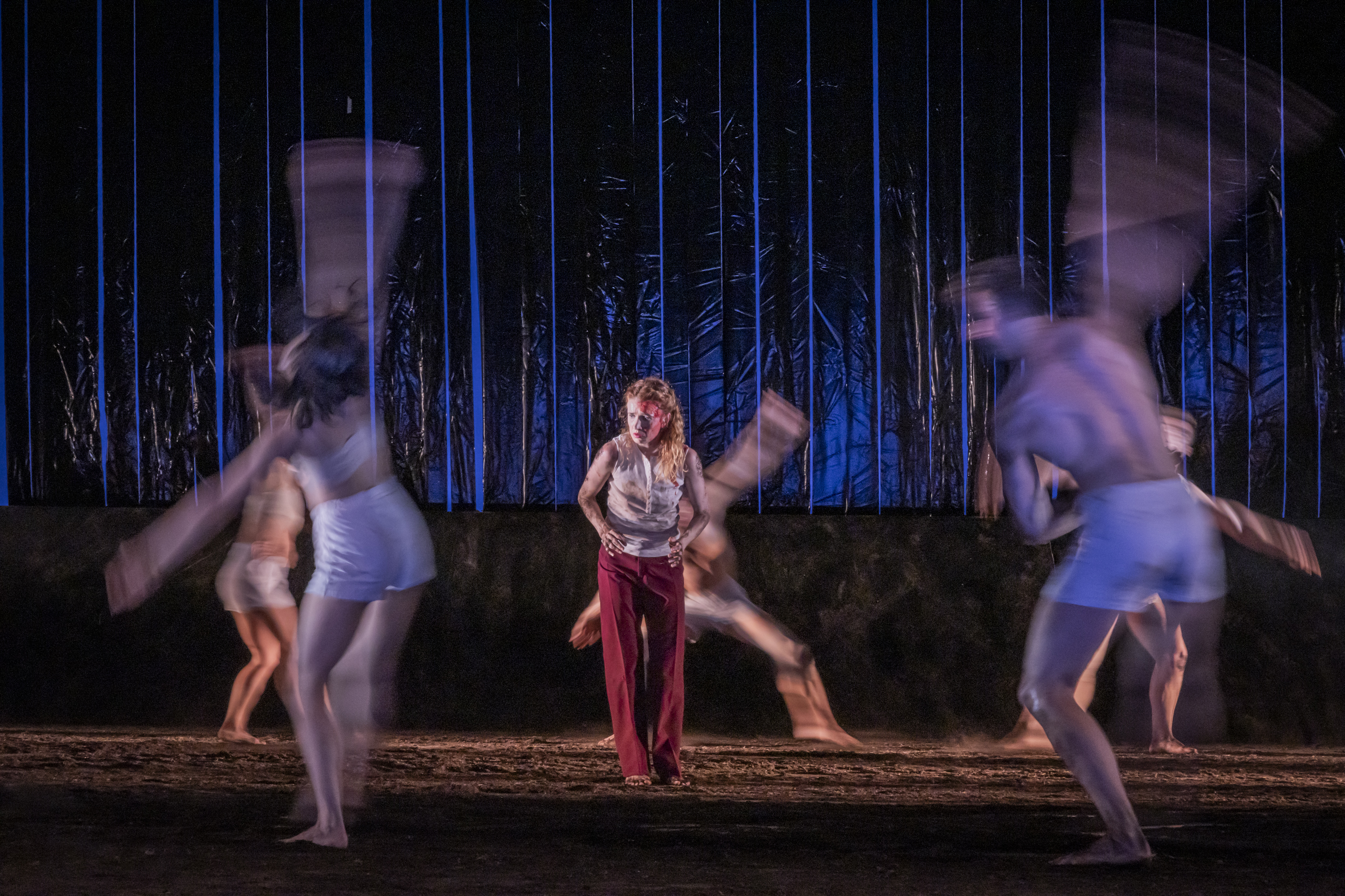 inner symphonies >< SACRE | Tanzabend von Georg Reischl und Olaf Schmidt Theater Lüneburg, Foto: Jochen Quast