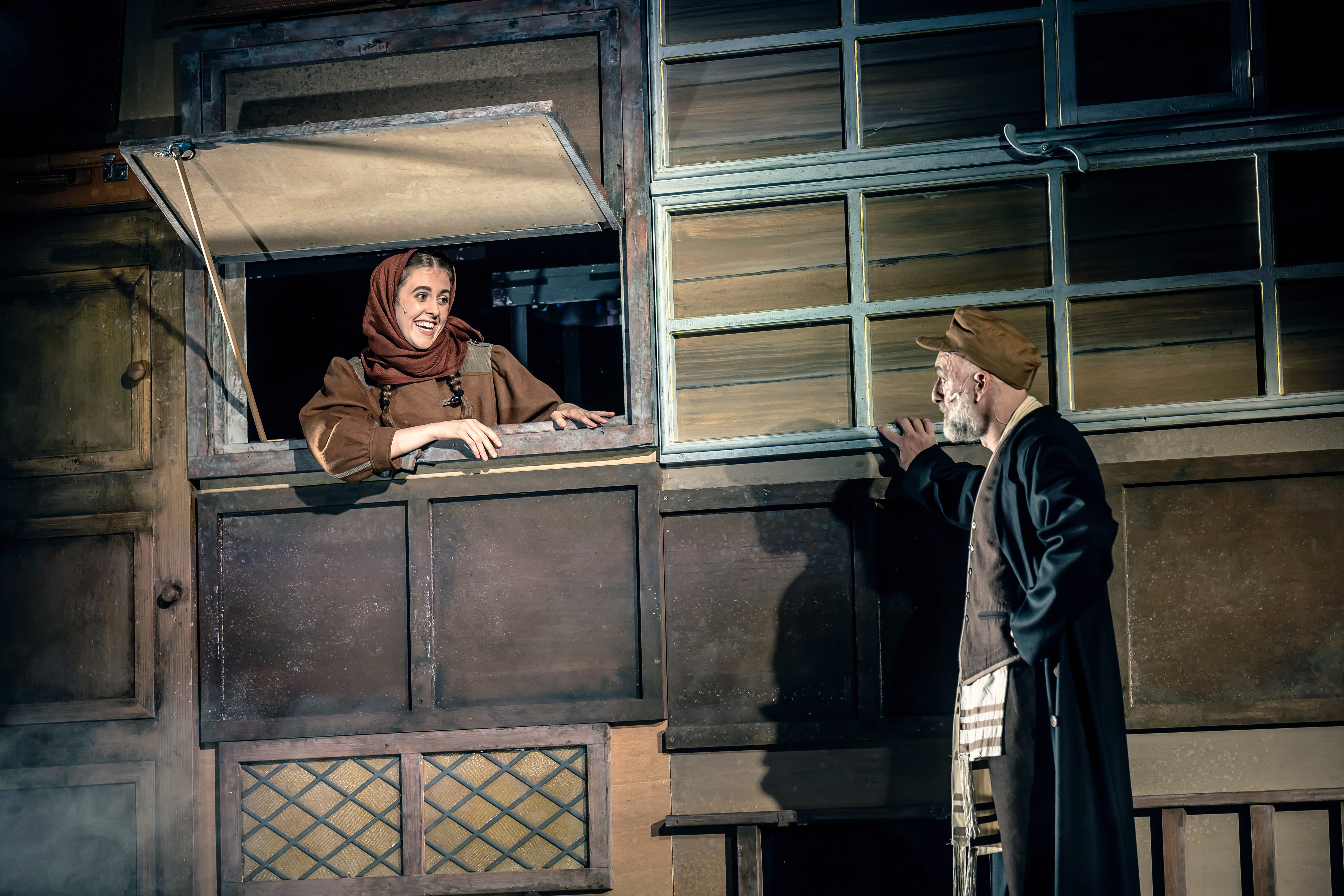Anatevka | Fiddler on the Roof | Musical basierend auf den Geschichten von Scholem Alejchem, Foto: Marc Lontzek Anatevka | Fiddler on the Roof | Musical basierend auf den Geschichten von Scholem Alejchem, Foto: Marc Lontzek