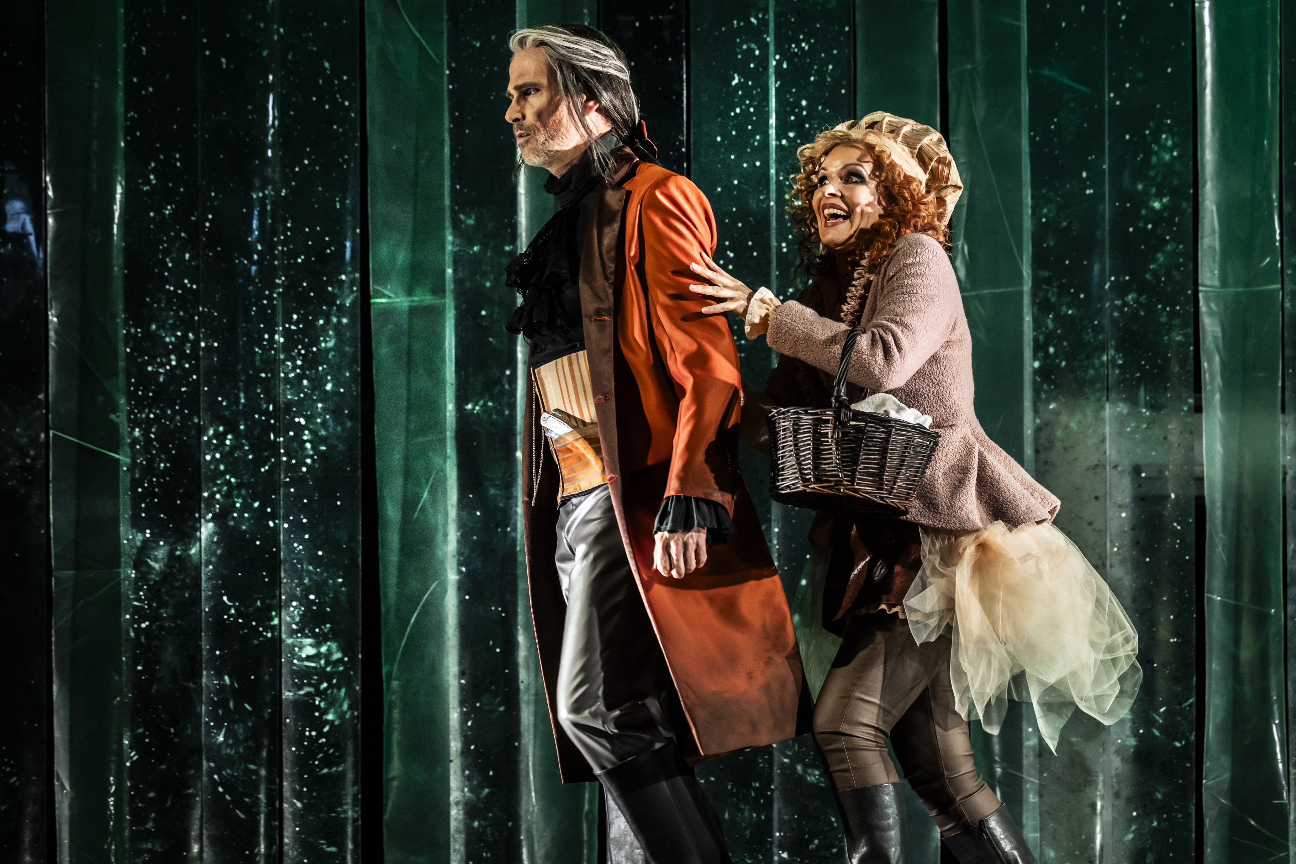 Sweeney Todd |Der teuflische Barbier aus der Fleet Street | Ein Musical-Thriller von Stephen Sondheim, Hugh Wheelerund Christopher Bond | Deutsche Fassung von Wilfried Steiner und Roman Hinze im Theater Lüneburg, Foto: Jochen Quast