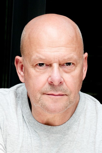 Portrait von Harald Weiler, Regisseur und Schauspieler am Theater Lüneburg, Foto: Celine Fortenbacher Portrait von Harald Weiler, Regisseur und Schauspieler am Theater Lüneburg, Foto: Celine Fortenbacher
