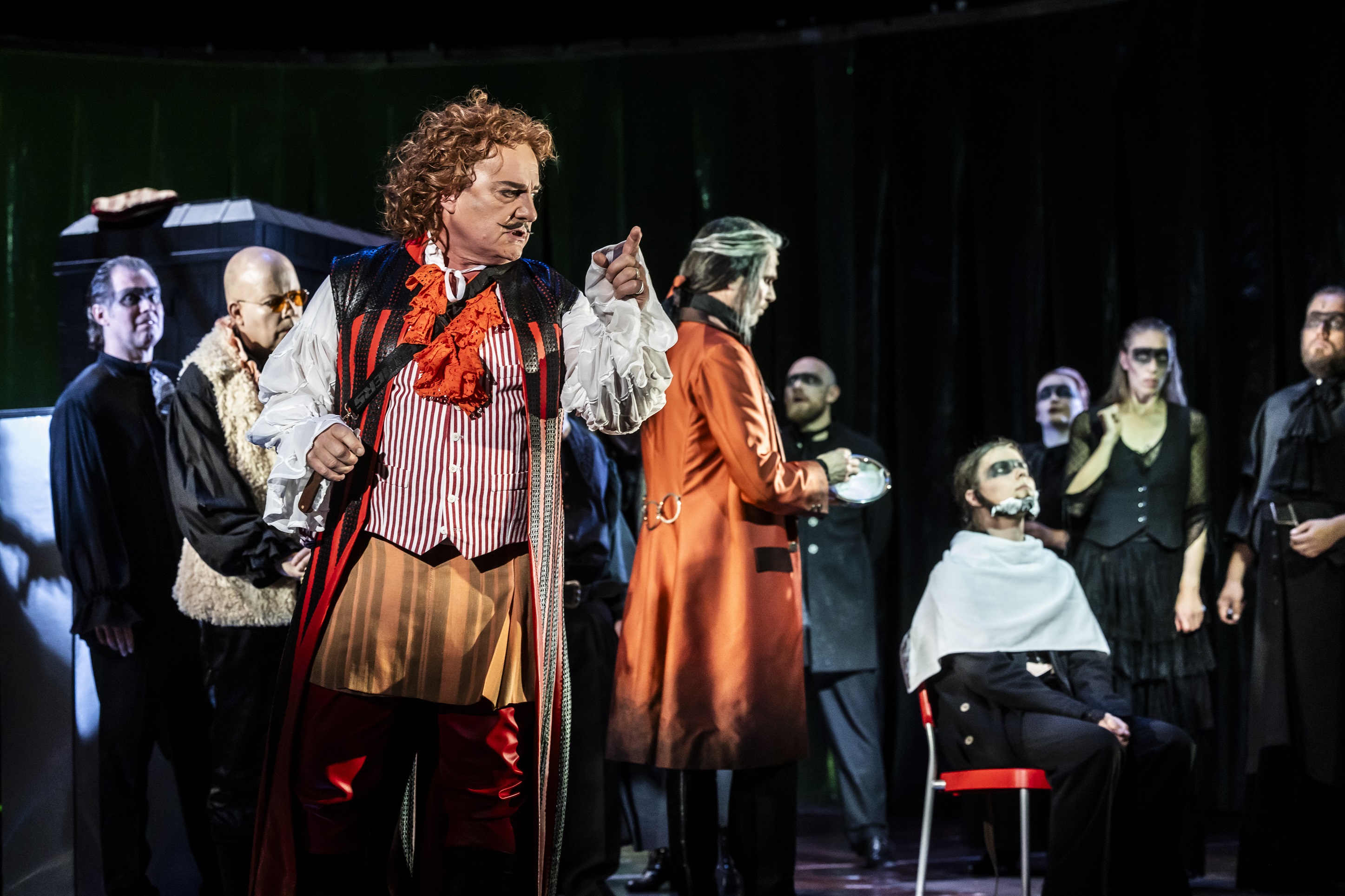 Sweeney Todd |Der teuflische Barbier aus der Fleet Street | Ein Musical-Thriller von Stephen Sondheim, Hugh Wheelerund Christopher Bond |  Theater Lüneburg, Foto: Jochen Quast