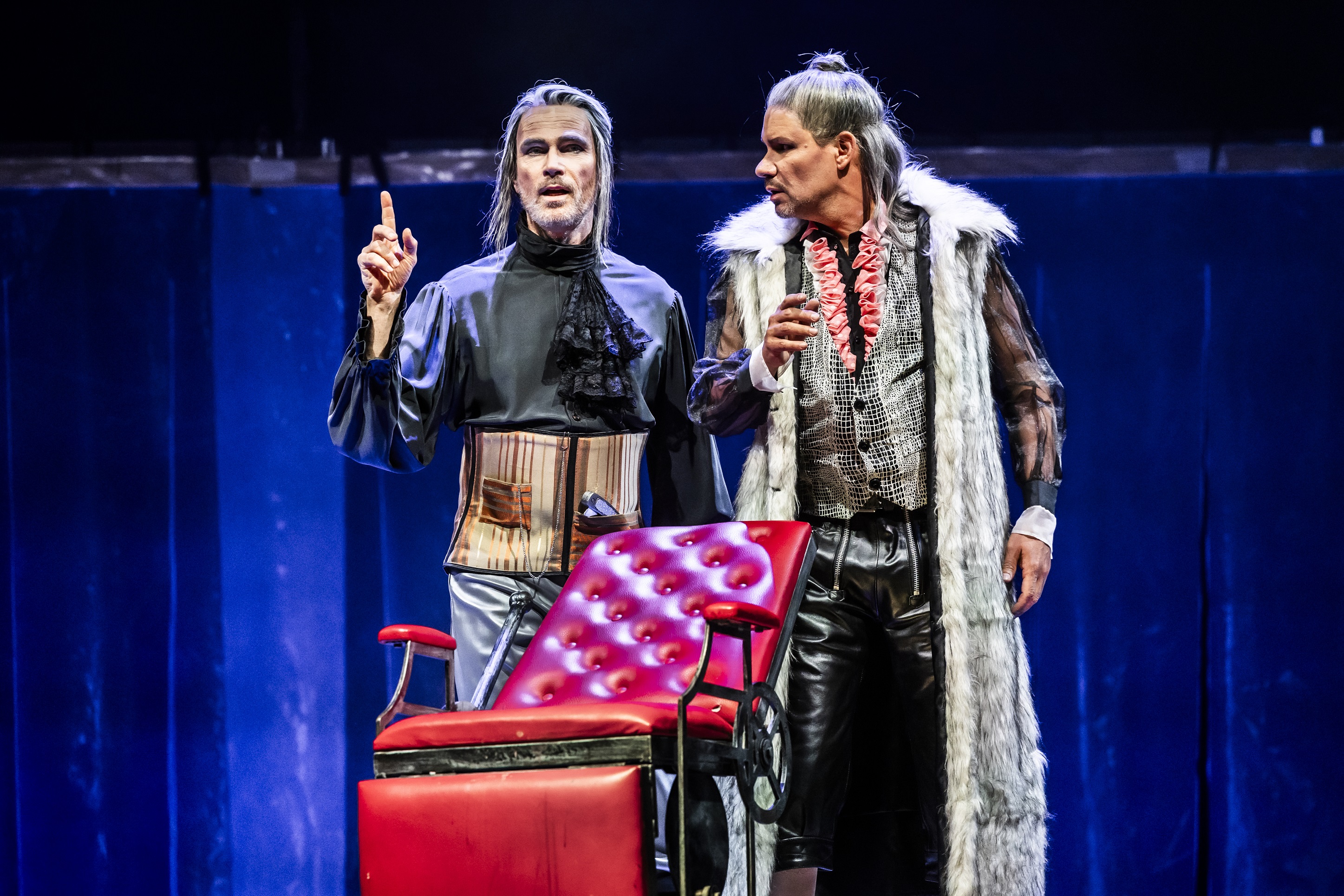 Sweeney Todd |Der teuflische Barbier aus der Fleet Street | Ein Musical-Thriller von Stephen Sondheim, Hugh Wheelerund Christopher Bond |  Theater Lüneburg, Foto: Jochen Quast