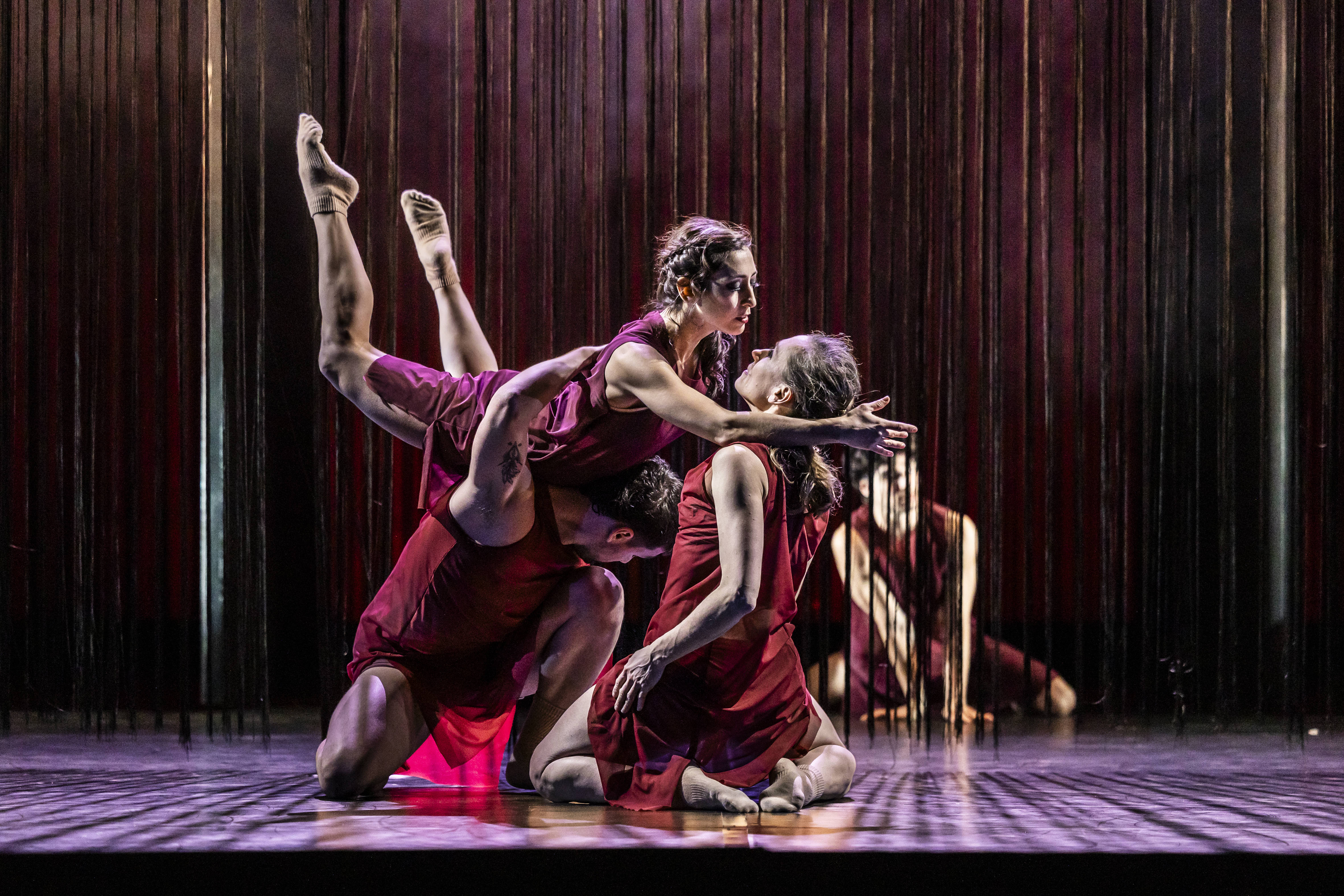 Und fiel in einen tiefen Schlaf im Theater Lüneburg, Foto: Jochen Quast Und fiel in einen tiefen Schlaf im Theater Lüneburg, Foto: Jochen Quast