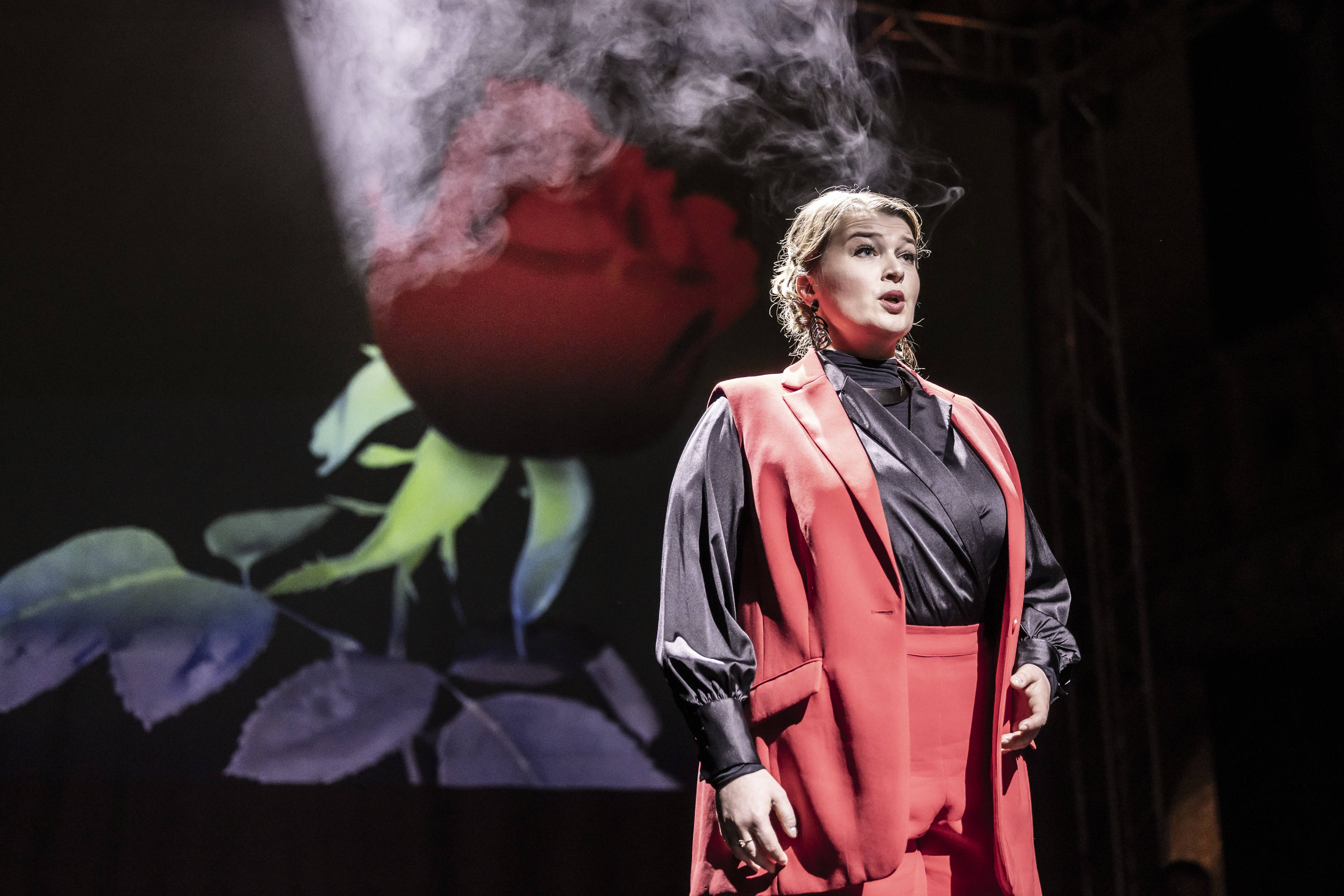 Tosca | Musikdrama in drei Akten von Giacomo Puccini am Theater Lüneburg, Foto: Jochen Quast Tosca | Musikdrama in drei Akten von Giacomo Puccini am Theater Lüneburg, Foto: Jochen Quast