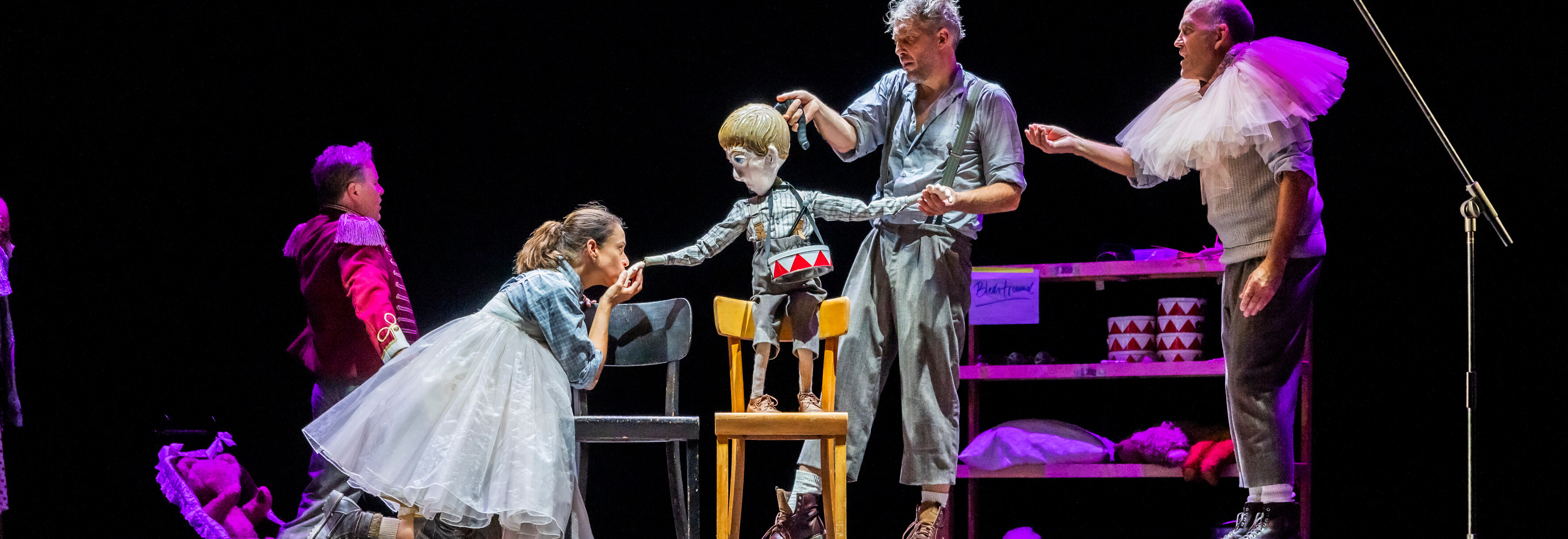 Petticoat und Minirock - Theater Lüneburg, Foto: Jochen Quast