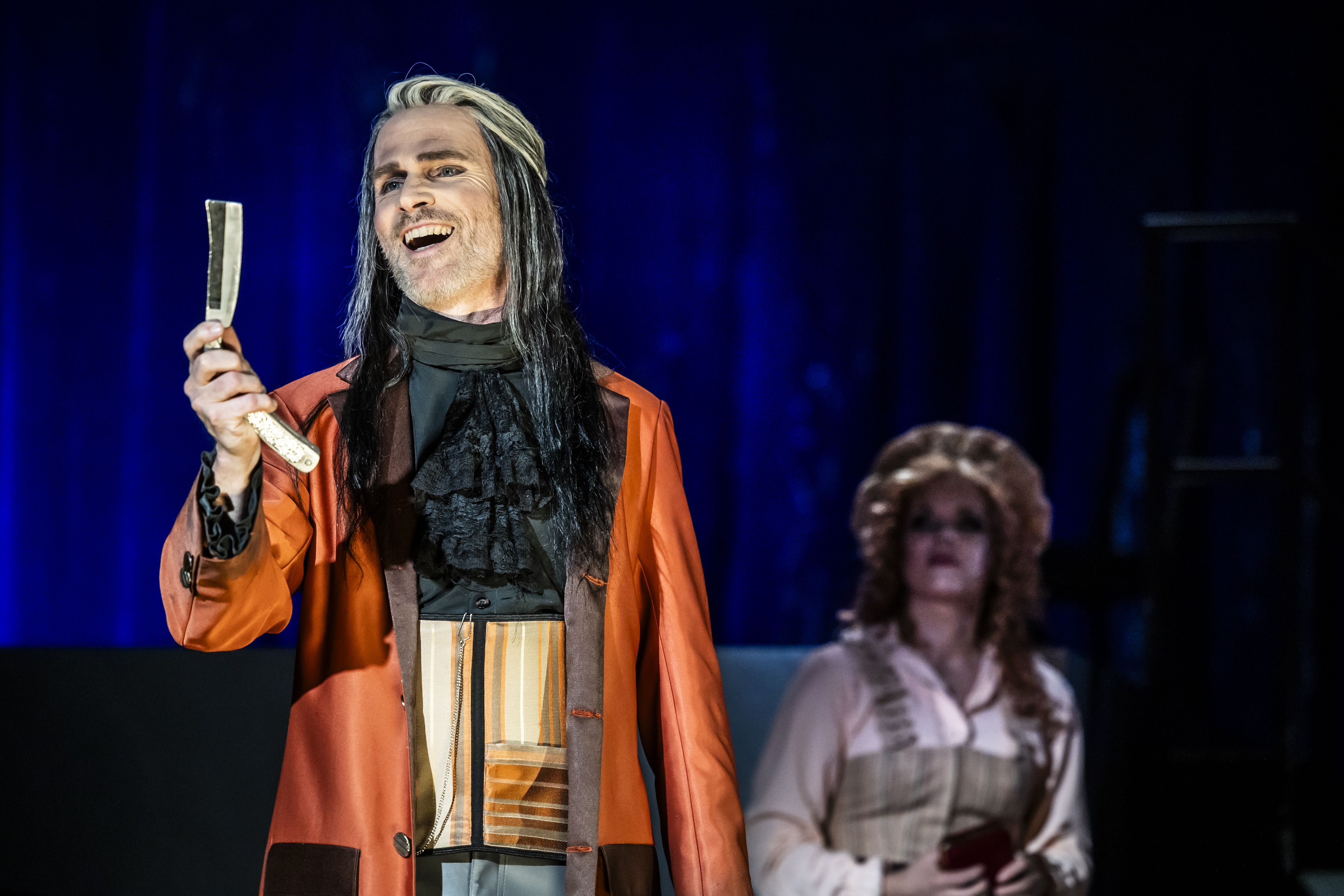 Sweeney Todd |Der teuflische Barbier aus der Fleet Street | Ein Musical-Thriller von Stephen Sondheim, Hugh Wheelerund Christopher Bond | Deutsche Fassung von Wilfried Steiner und Roman Hinze im Theater Lüneburg, Foto: Jochen Quast