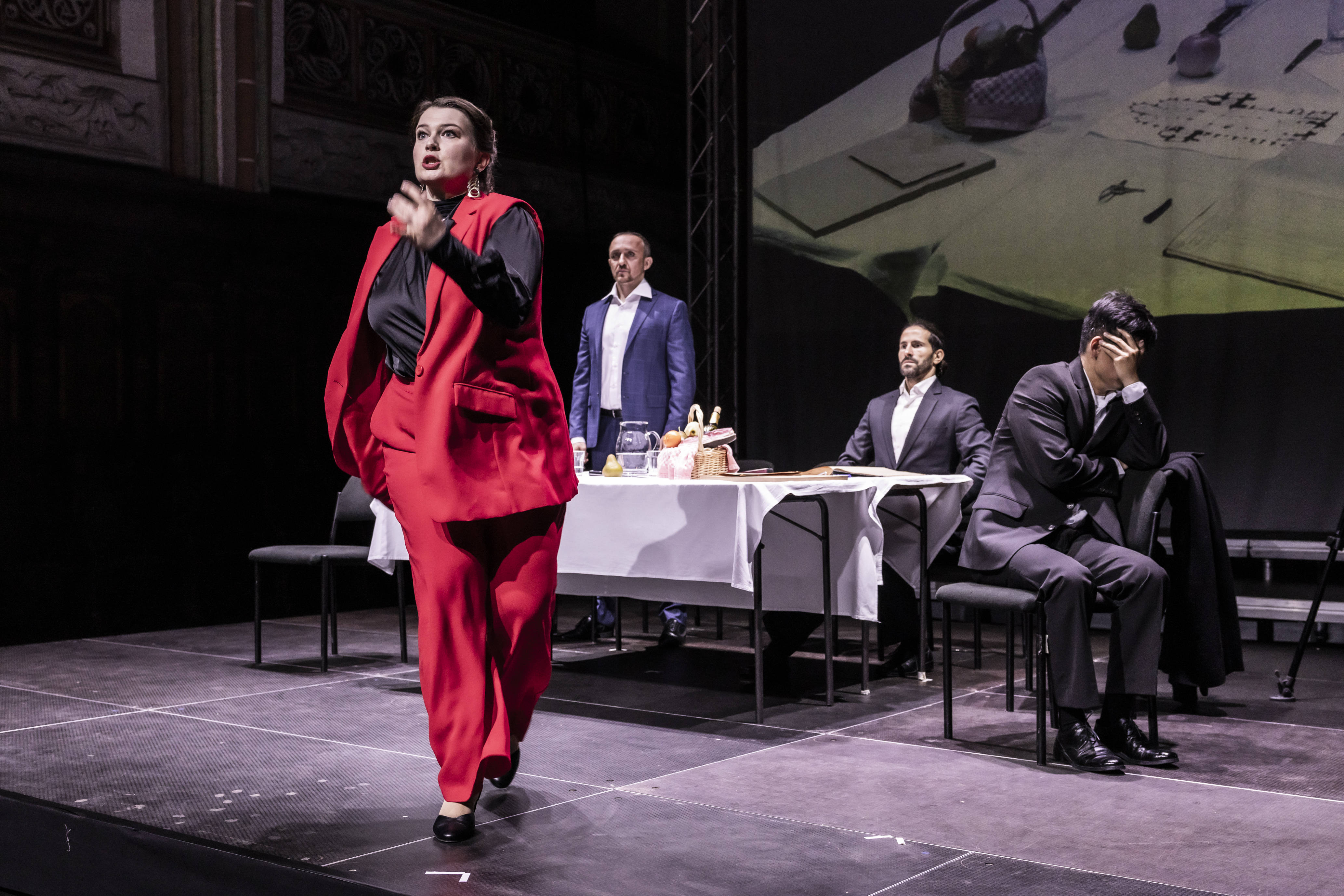 Tosca | Musikdrama in drei Akten von Giacomo Puccini am Theater Lüneburg, Foto: Jochen Quast Tosca | Musikdrama in drei Akten von Giacomo Puccini am Theater Lüneburg, Foto: Jochen Quast