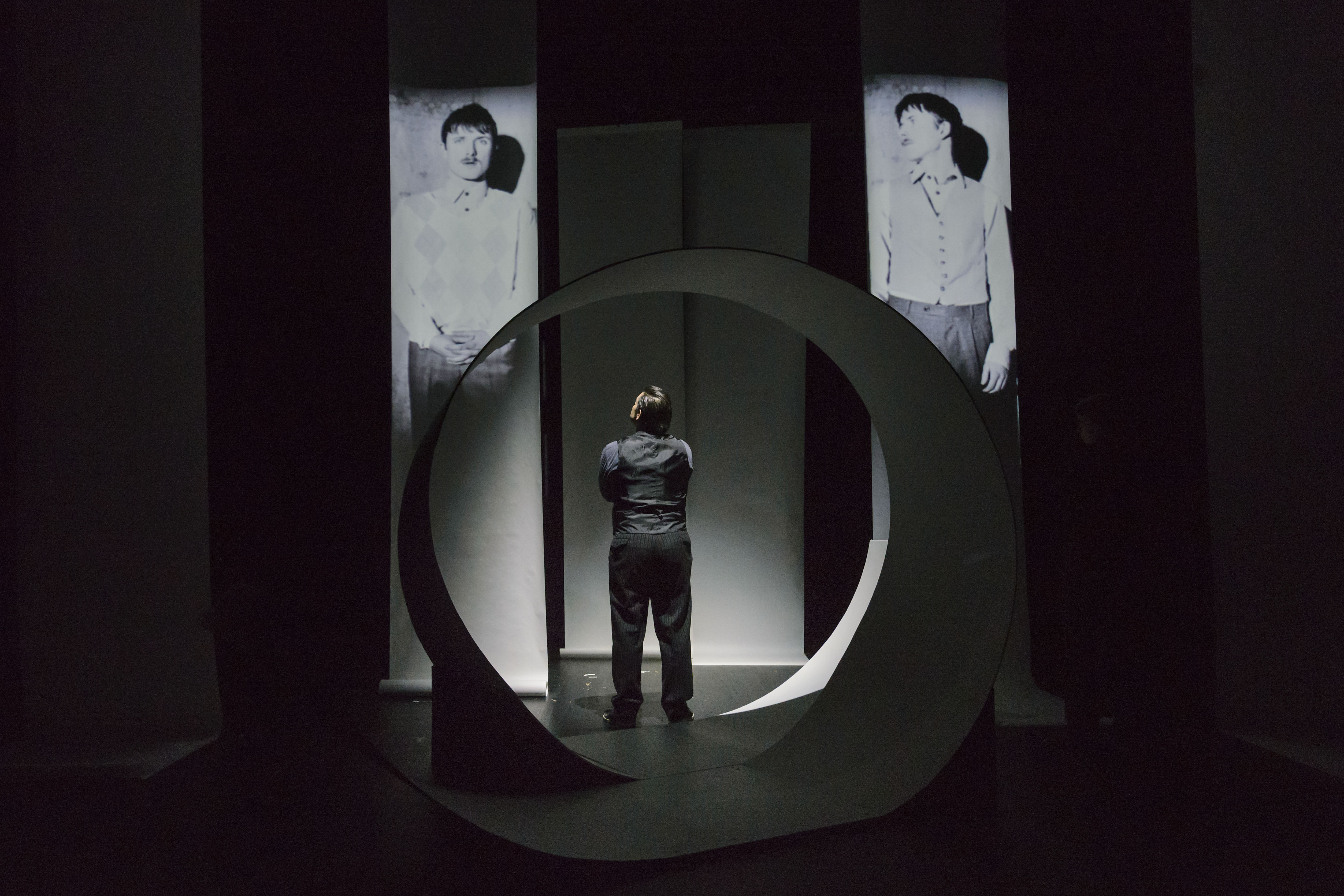 Anfang - kein Ende | Ein Lüneburger Rechercheprojekt zum ersten Bergen-Belsen-Prozess und dem letzten großen Auschwitz-Prozess um Oskar Gröning, Foto: Nicolai Stephan.