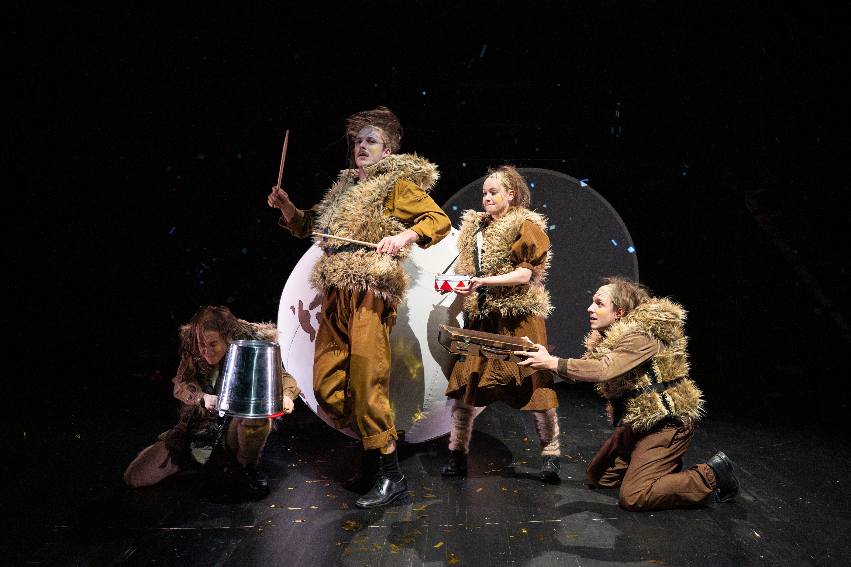 Löwenherzen | Schauspiel von Nino Haratischwili | 10+  im Theater Lüneburg, Foto: G2 Baraniak