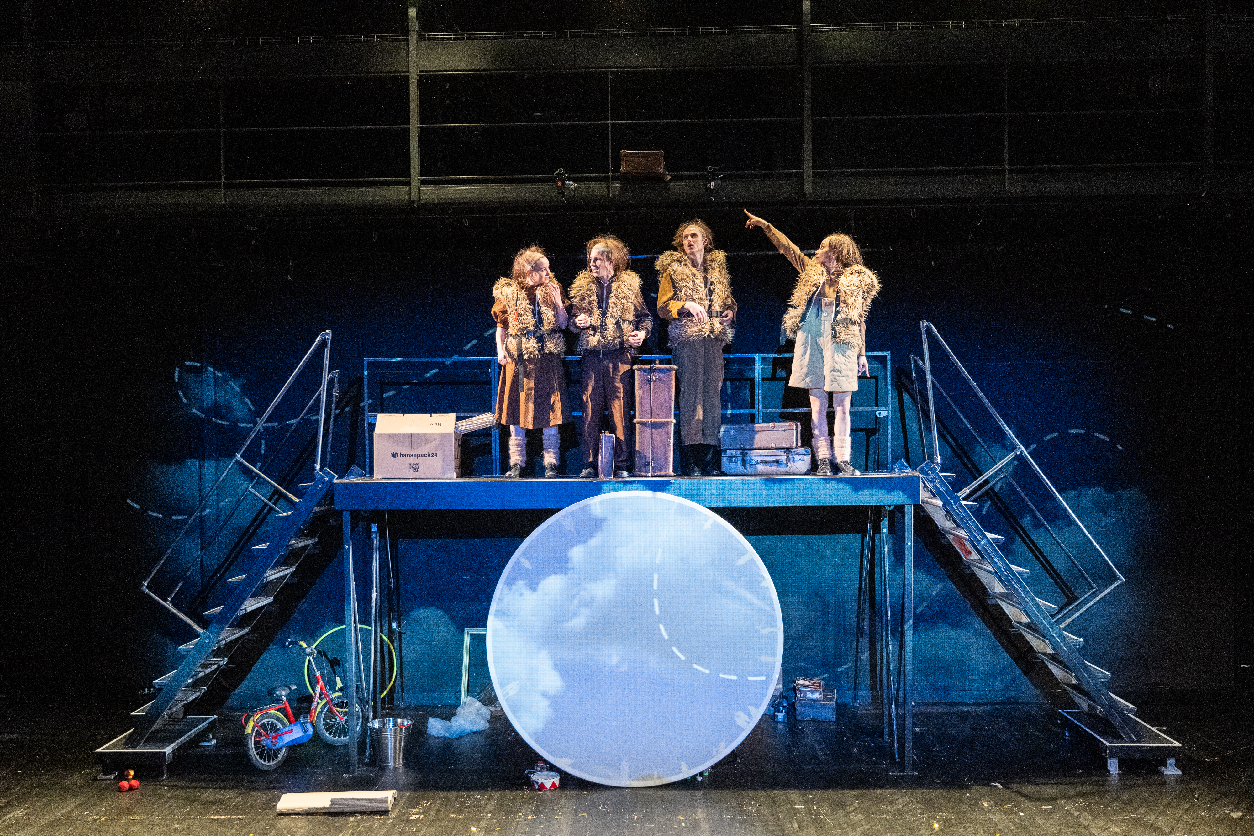 Löwenherzen | Schauspiel von Nino Haratischwili | 10+  im Theater Lüneburg, Foto: G2 Baraniak