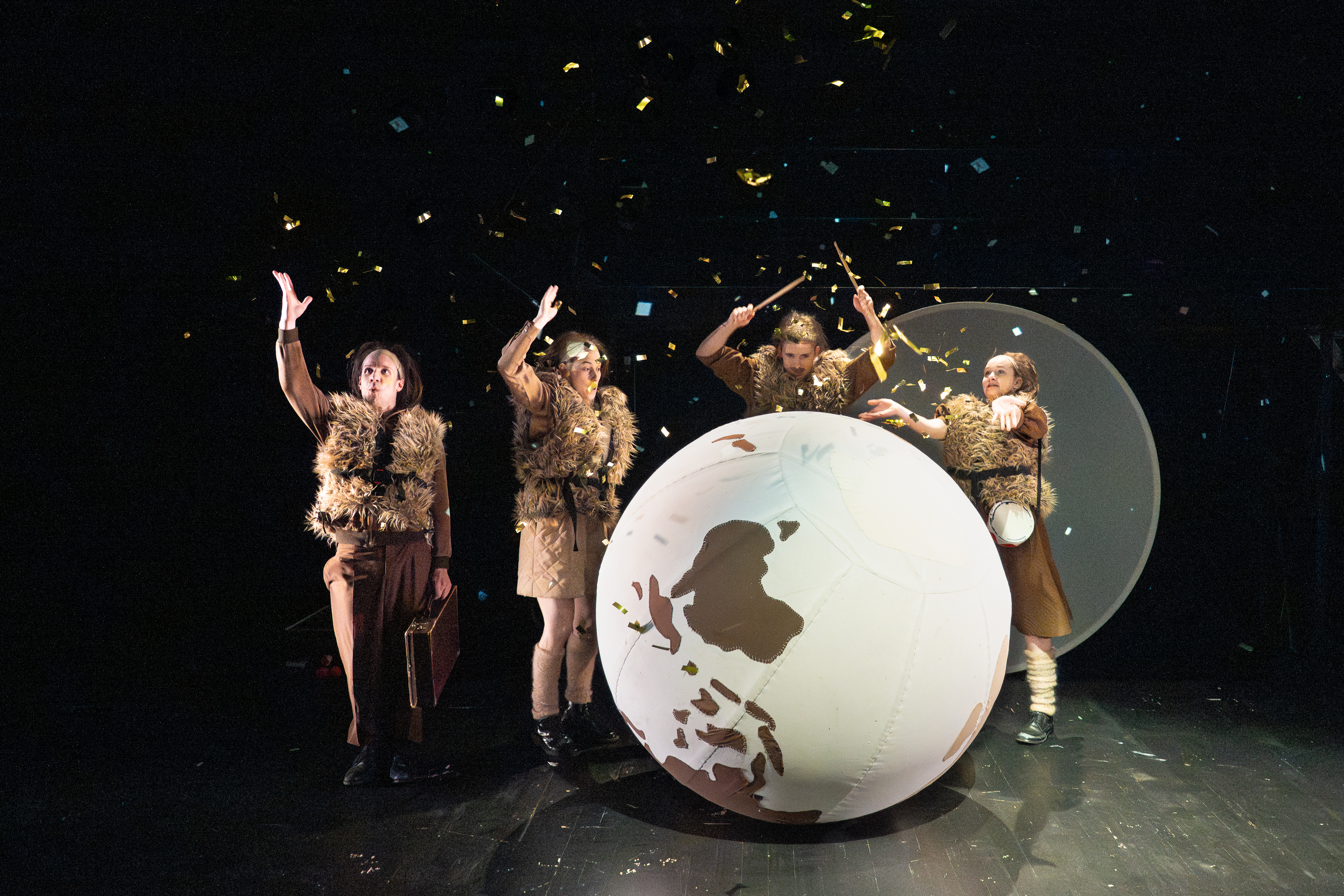 Löwenherzen | Schauspiel von Nino Haratischwili | 10+  im Theater Lüneburg, Foto: G2 Baraniak