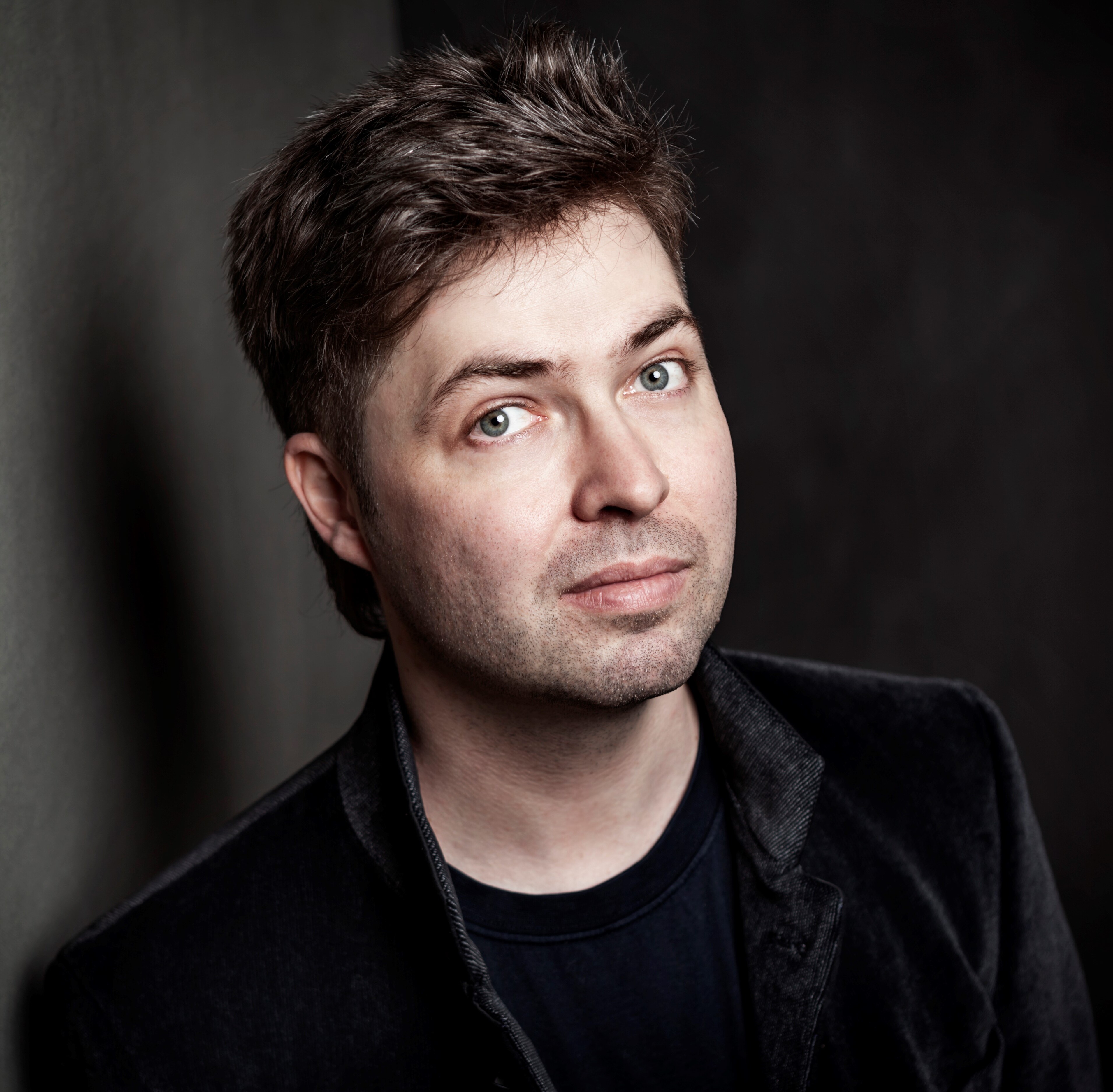 Gaudens Bieri, Dirigent und Musikdirektor, Foto: Dan Hannen Gaudens Bieri, Dirigent und Musikdirektor, Foto: Dan Hannen