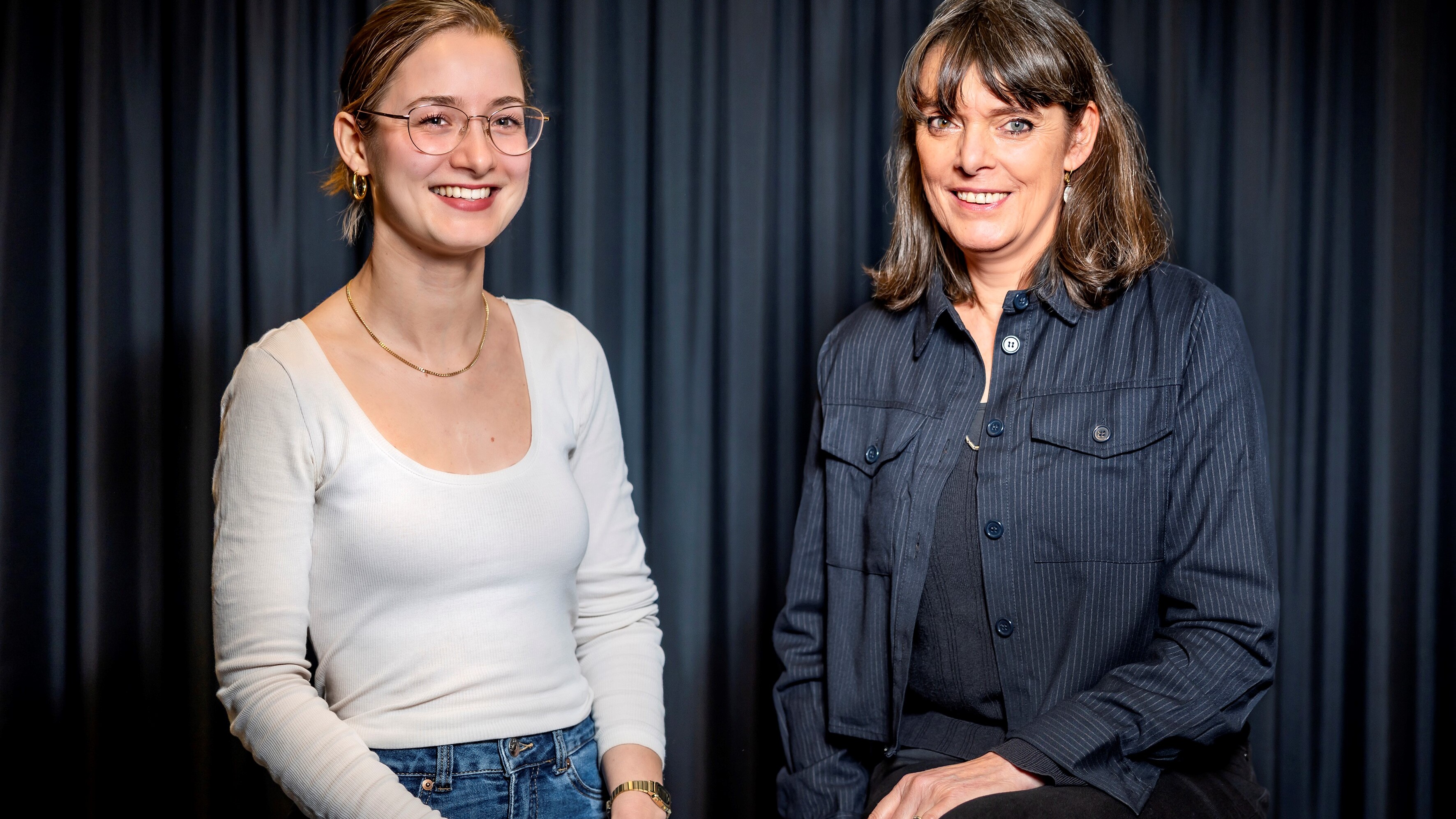 Unsere Dramaturginnen Clara Schnee und Hilke Bultmann, Foto: Jochen Quast